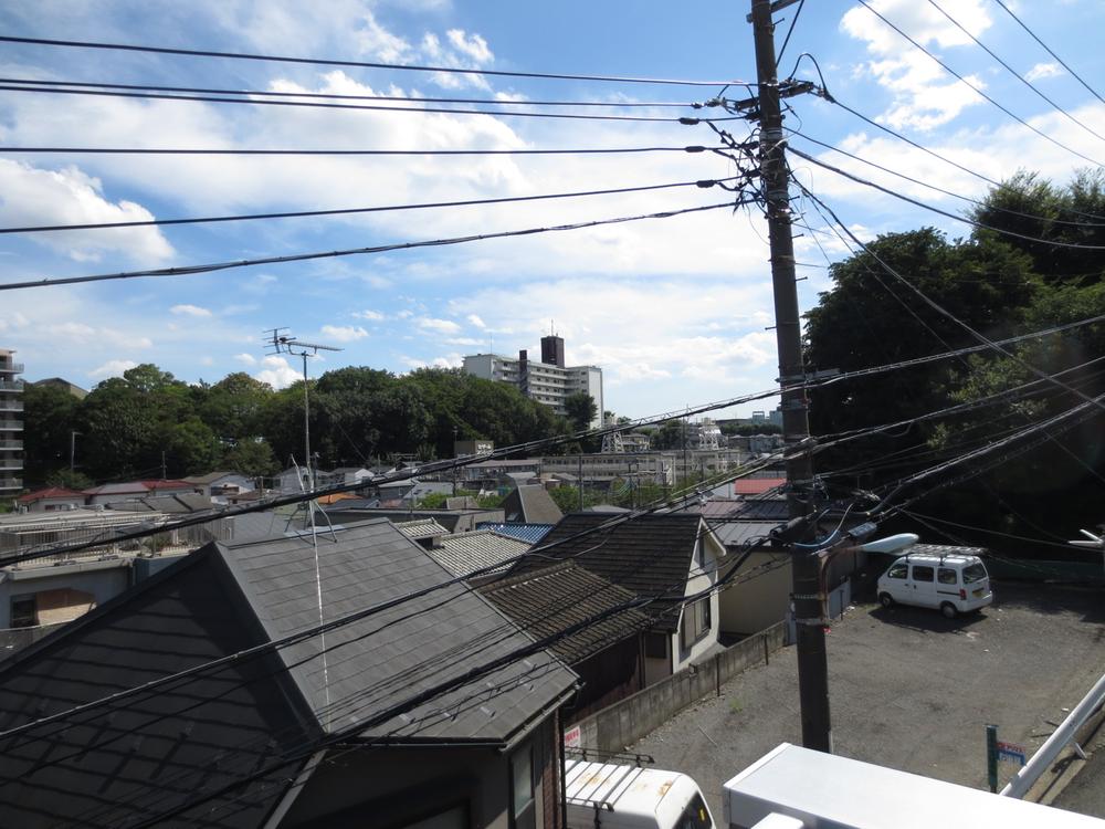 View photos from the dwelling unit. Local (September 2013) Shooting