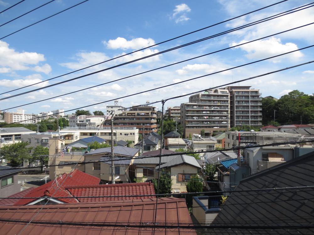 View photos from the dwelling unit. Local (September 2013) Shooting