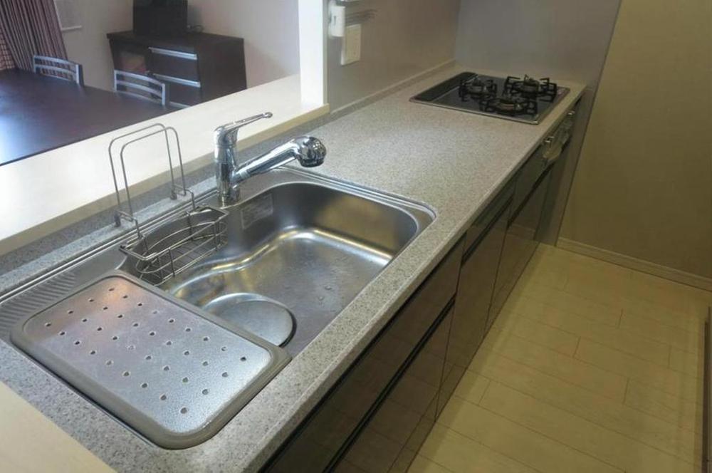 Kitchen. Popular counter kitchen specification