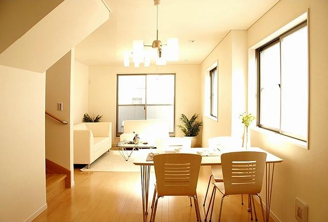 Same specifications photos (living). Same specifications