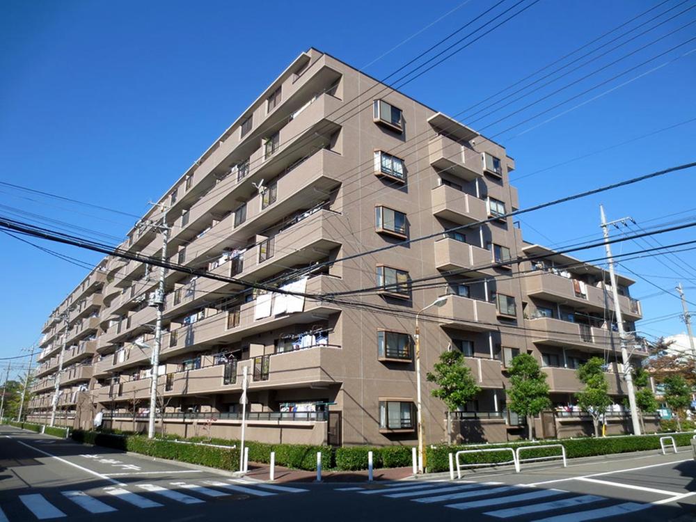 Local appearance photo. Fully tiled, Four-way road of independent location (12 May 2013) Shooting