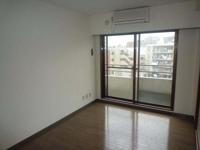 Other room space. Western-style 6 Pledge