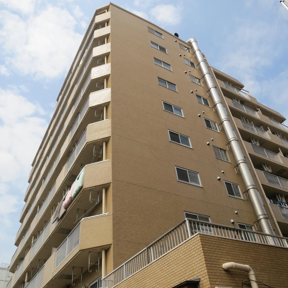 Local appearance photo. Local (March 2013), shooting (outer wall) construction before Large-scale repairs of January the entire apartment 2014 (outer wall) is the completion of construction.