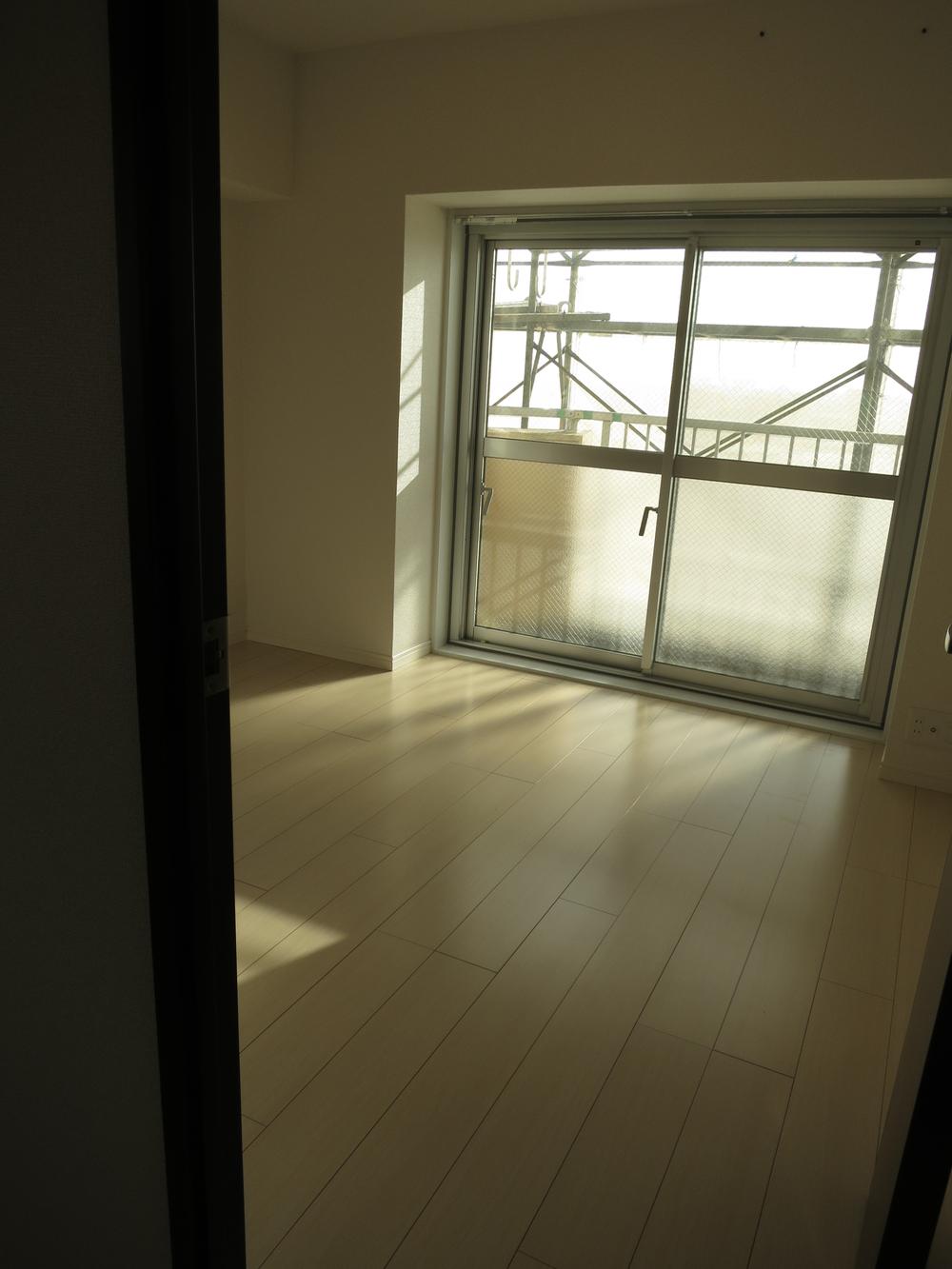 Non-living room. Western-style (3) Indoor (11 May 2013) Shooting