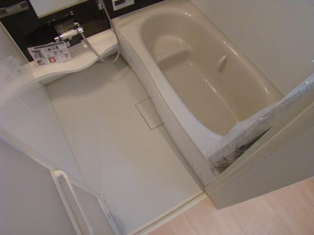 Same specifications photo (bathroom). Same specifications