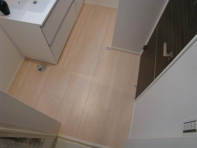 Same specifications photos (Other introspection). Same specifications