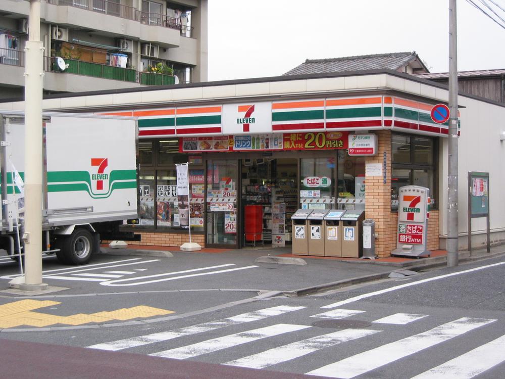 Convenience store. 98m until the Seven-Eleven Hikarigaoka park Kitamise