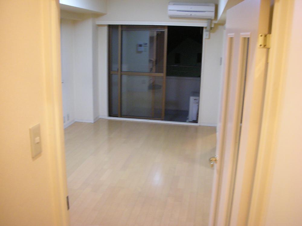 Living. Indoor (11 May 2013) Shooting