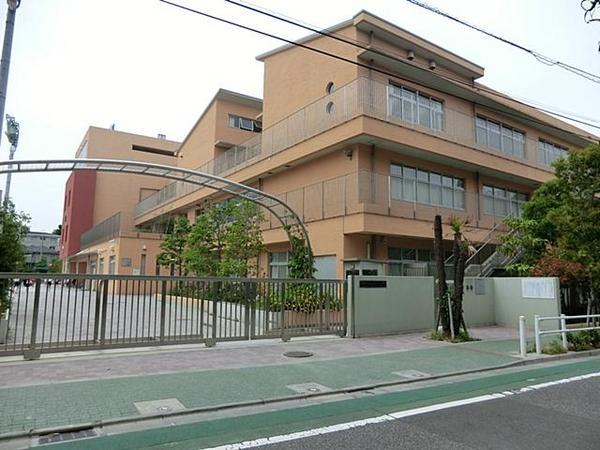 Primary school. Oyaguchi until the elementary school up to 550m Oyaguchi elementary school you attend in a 7-minute walk.