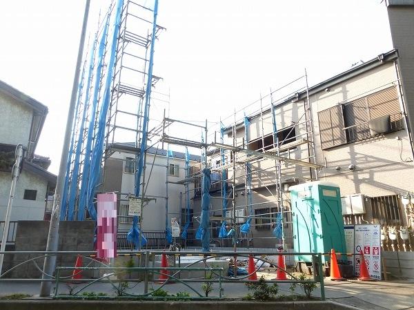 Local appearance photo. Local (11 May 2013) Shooting