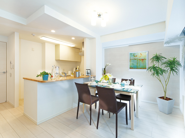 Living.  [dining] Living the family born conversation gathered with nature. Communication also is also available here space to enjoy quality relaxation.