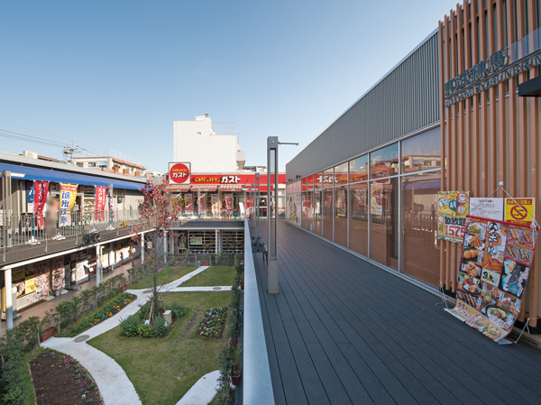 Surrounding environment. Tokumaru Square (13 mins ・ About 1030m)