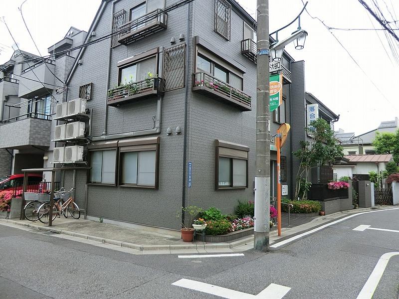 Hospital. 440m until Ochiai clinic