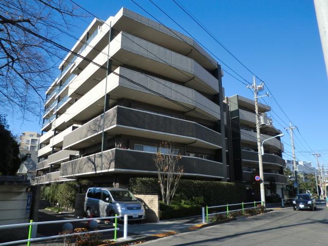 Local appearance photo. Local (12 May 2013) Shooting