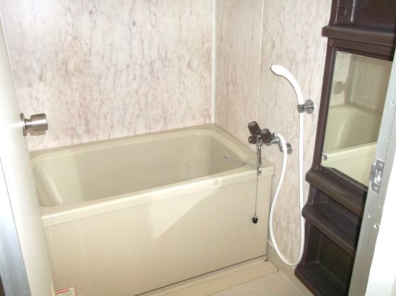 Bath. Bus unit (^_^) that can add cooking /