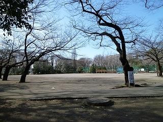park. Narimasu Kitadai 100m to one park