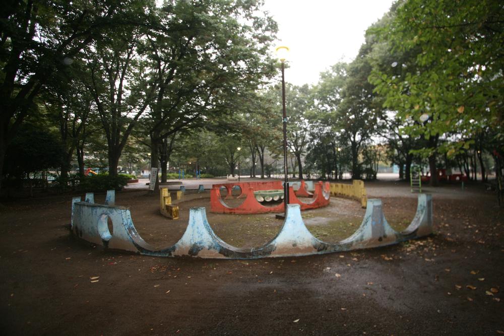 park. Narimasu Kitadai 100m to one park