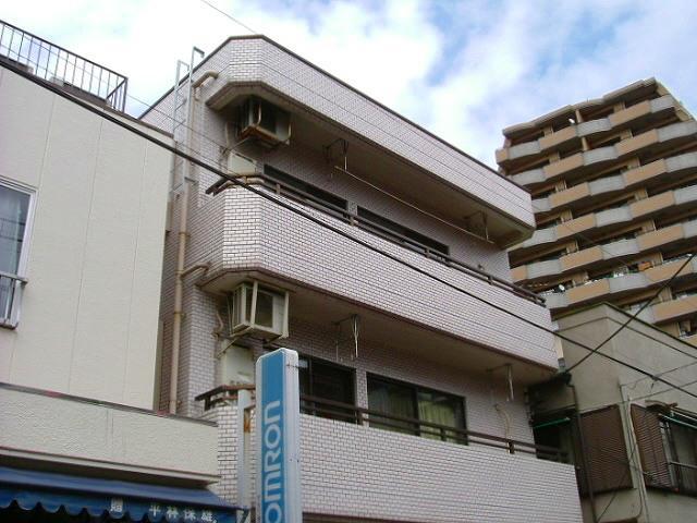 Other common areas. Building appearance