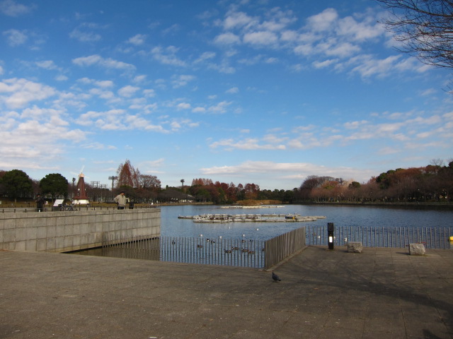 park. Ukima 335m to the park (park)