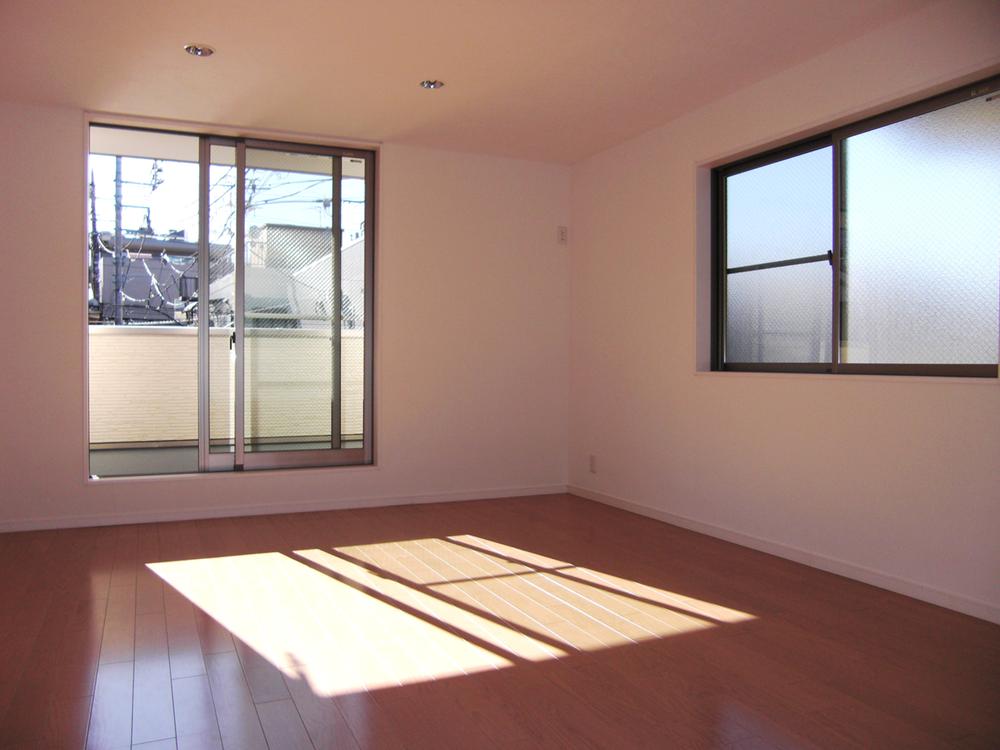 Same specifications photos (living). Living example of construction