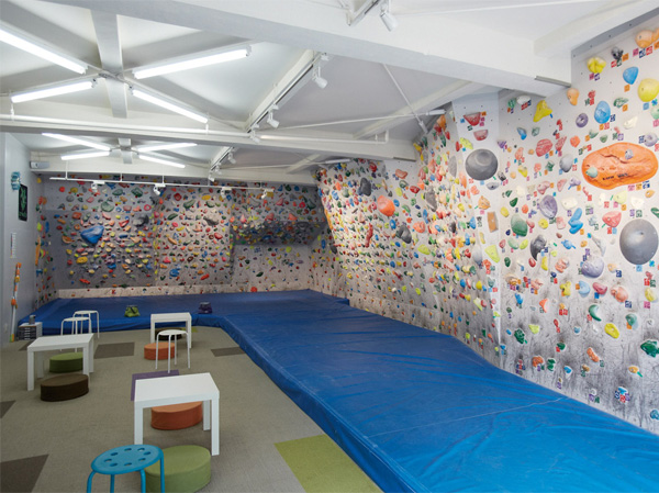 Surrounding environment. Climbing Gym ・ Dracaena (about 880m / 11-minute walk)