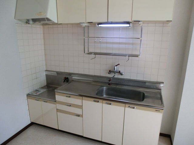 Kitchen. Cooking is easy to large kitchen ☆