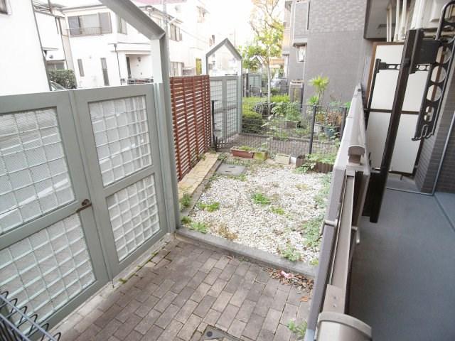 Other common areas. Private garden