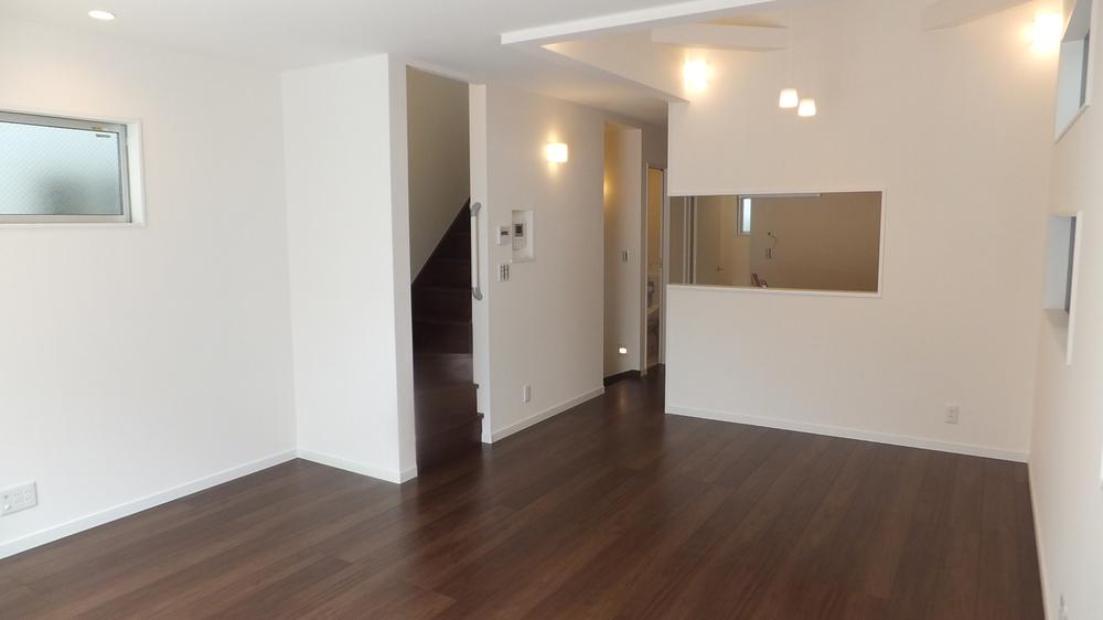 Living.  [living] LDK is becoming atrium full of sense of openness. LDK looks very widely.