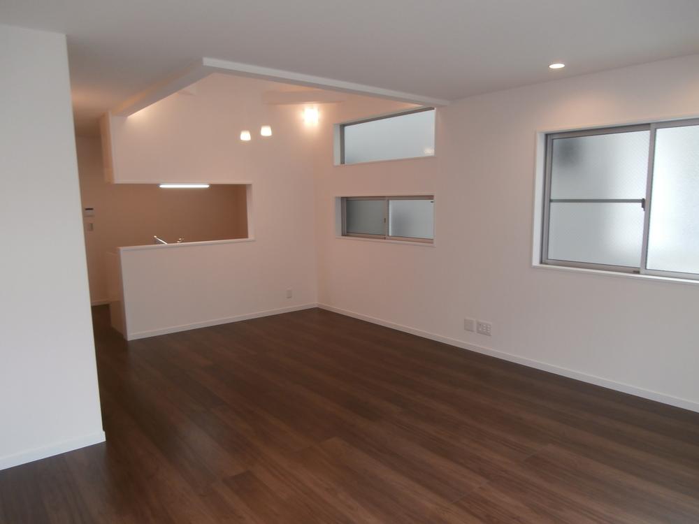 Living. Local (August 2013) Shooting