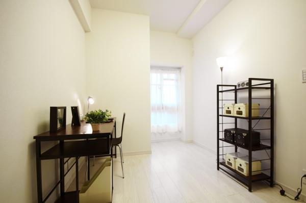 Non-living room. Indoor (11 May 2013) Shooting