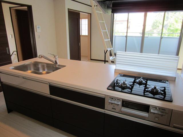 Same specifications photo (kitchen). Example of construction
