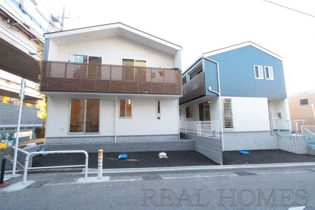 Local appearance photo. Local (12 May 2013) Shooting