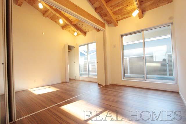 Non-living room. Indoor (12 May 2013) Shooting 1 Building