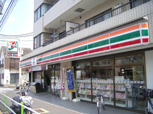 Convenience store. Seven-Eleven Itabashi Nishidai 3-chome up (convenience store) 171m