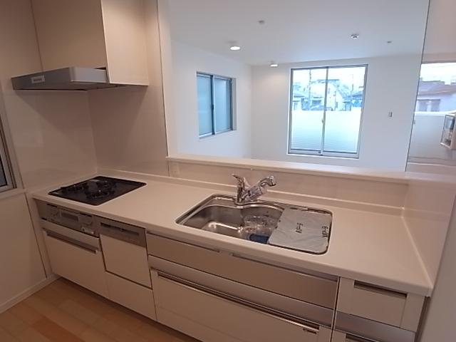 Same specifications photo (kitchen). Kitchen construction cases