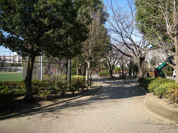 park. 120m to ward Johoku park