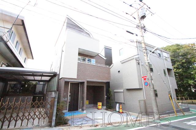 Local appearance photo. Local (11 May 2013) Shooting D Building