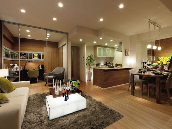 Living.  [living ・ dining] living ・ Dining so that the bulge in the room of the pillars do not mind, Adopt the out-frame design to "all types".