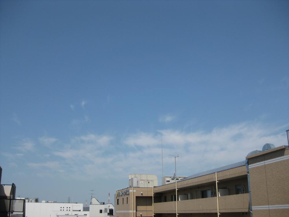 View photos from the dwelling unit. View from the site (August 2012) shooting