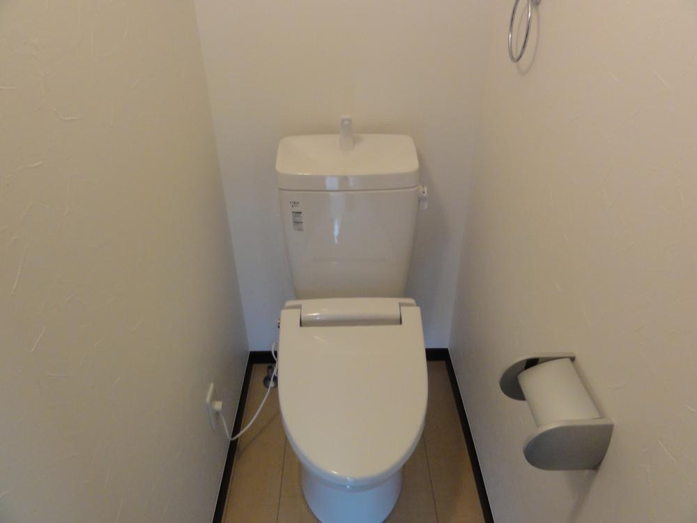 Toilet. Building 3 toilet