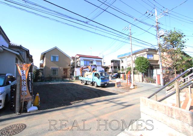 Local appearance photo. Local (11 May 2013) Shooting