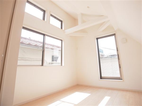 Same specifications photos (Other introspection). Western-style construction cases