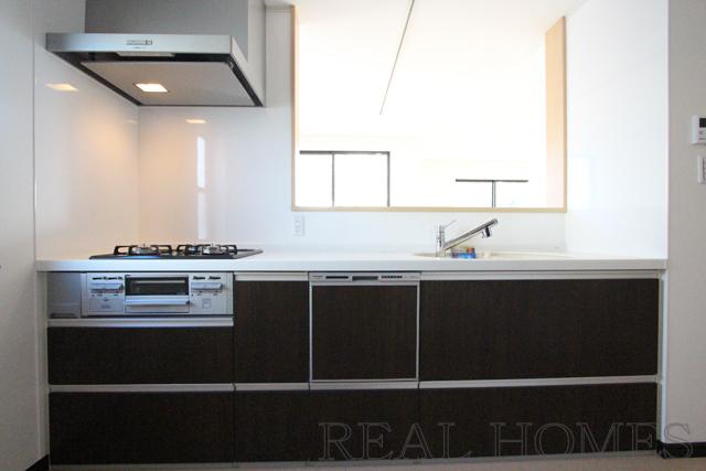 Kitchen. Indoor (11 May 2013) Shooting Building 3