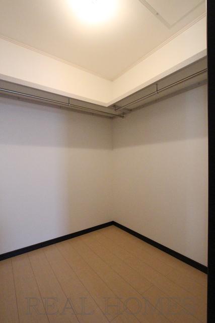 Receipt. Indoor (11 May 2013) Shooting Building 3