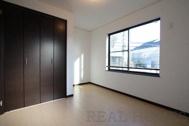 Non-living room. Indoor (11 May 2013) Shooting Building 3