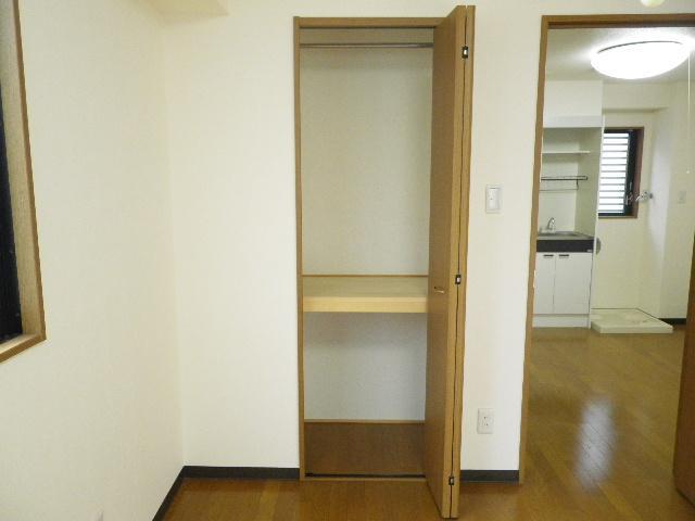 Receipt. Storage space