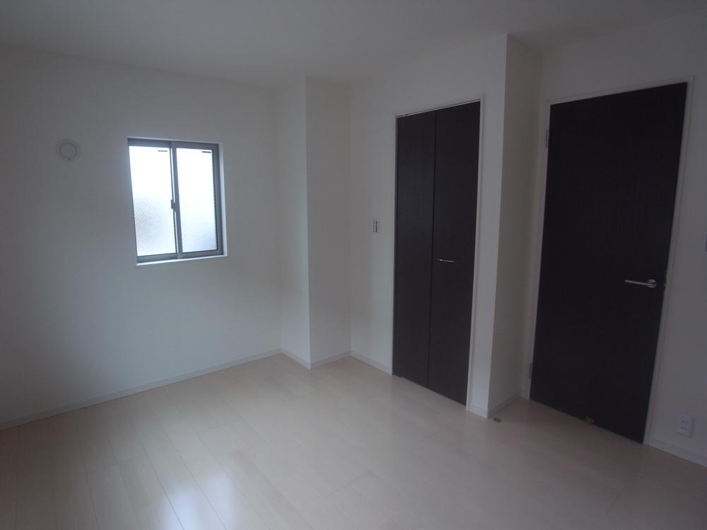 Non-living room. Indoor (11 May 2013) Shooting