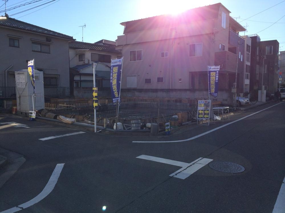 Local photos, including front road. Local (12 May 2013) Shooting