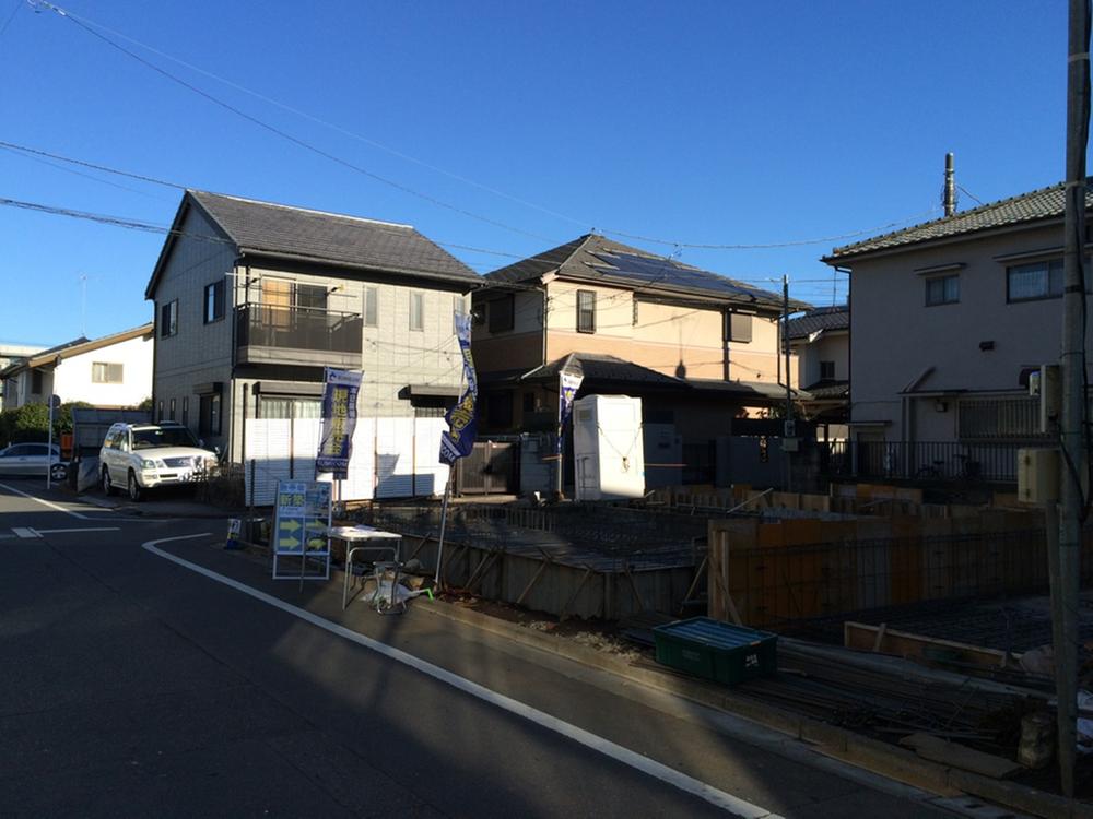 Local photos, including front road. Local (12 May 2013) Shooting