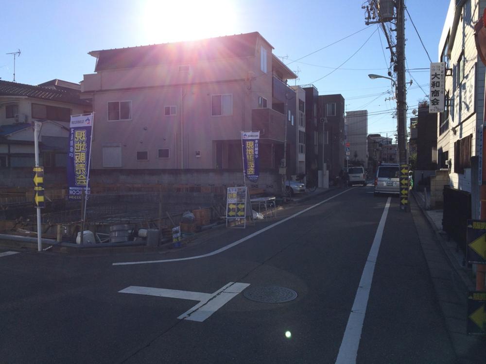 Local photos, including front road. Local (12 May 2013) Shooting